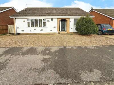 Pelham Close, 3 bedroom Detached Bungalow for sale, £315,000