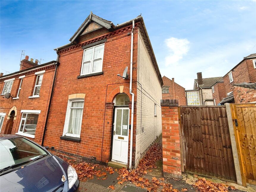 Main image of 2 bedroom End Terrace House for sale, Toronto Street, Lincoln, Lincolnshire, LN2