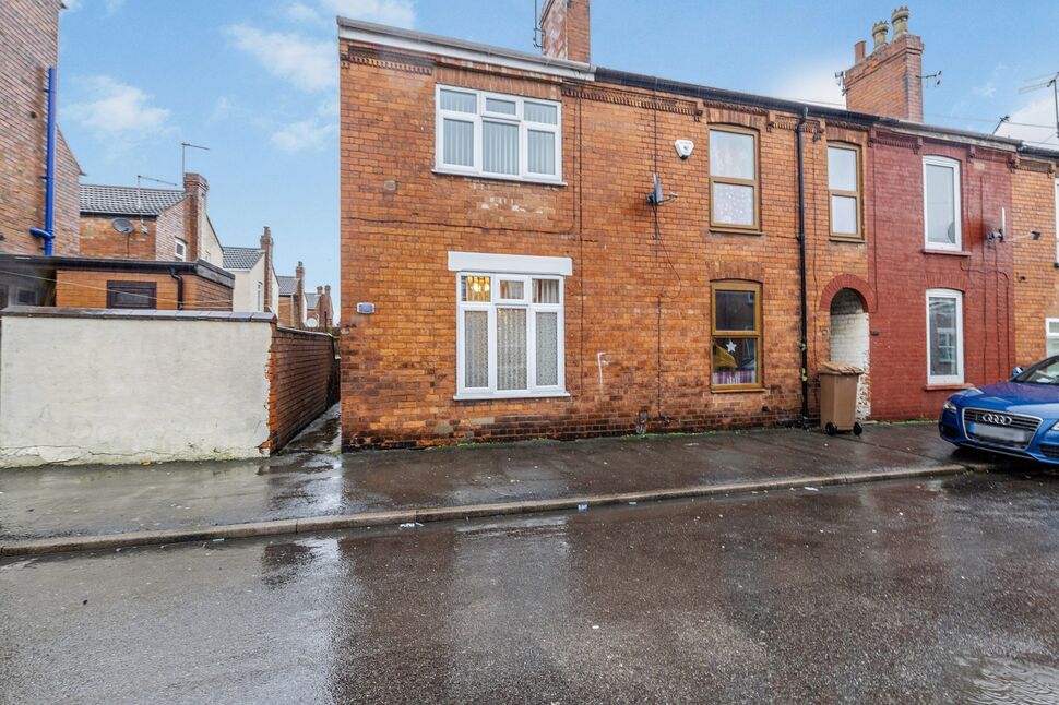 Main image of 3 bedroom End Terrace House for sale, Scorer Street, Lincoln, Lincolnshire, LN5