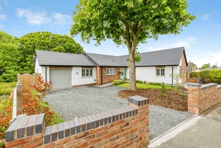 4 bedroom Detached Bungalow for sale