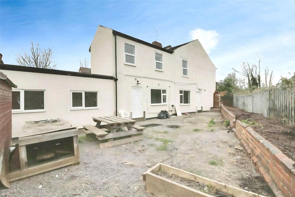 Main image of 6 bedroom End Terrace House for sale, Percy Street, Lincoln, Lincolnshire, LN2