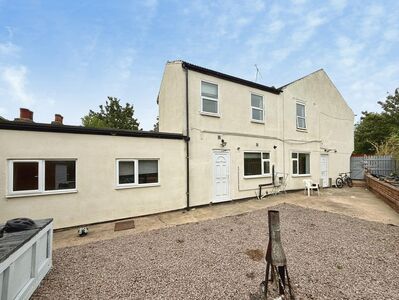 6 bedroom End Terrace House for sale