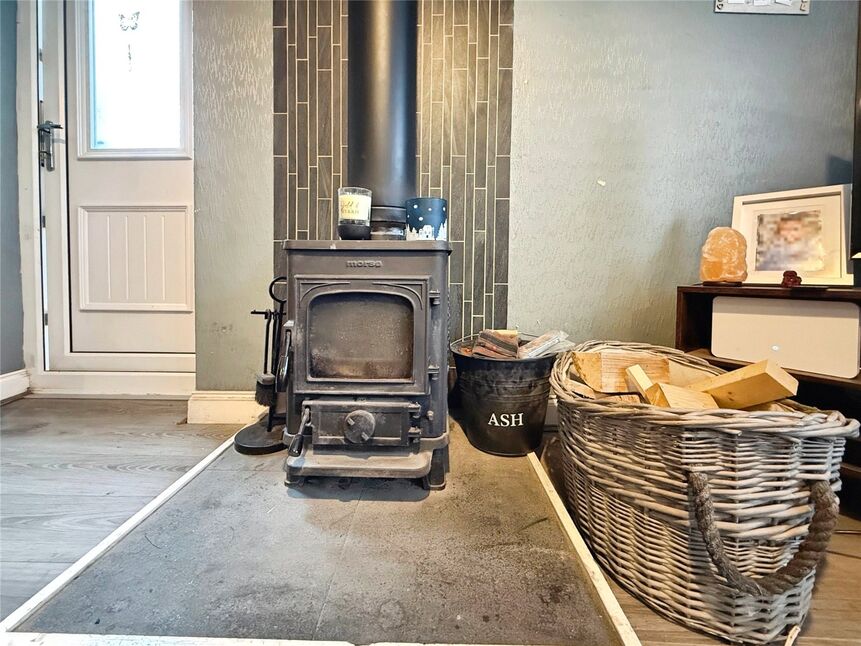 Open Plan Living / Kitchen