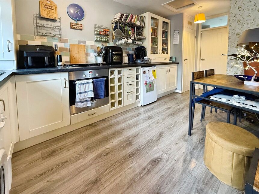 Open Plan Living / Kitchen