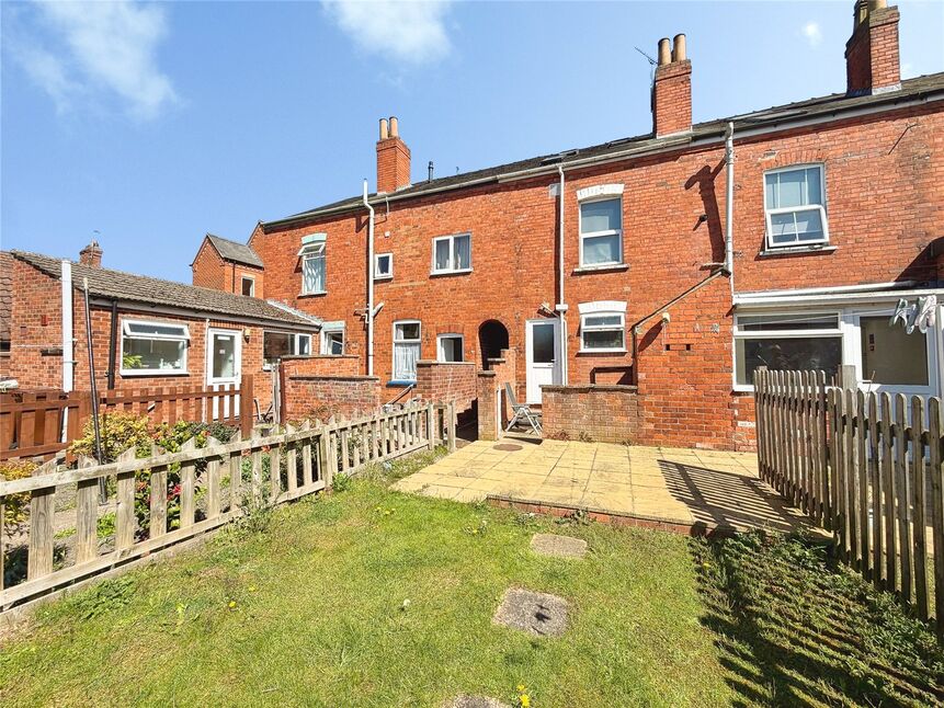 6 bedroom Mid Terrace House for sale