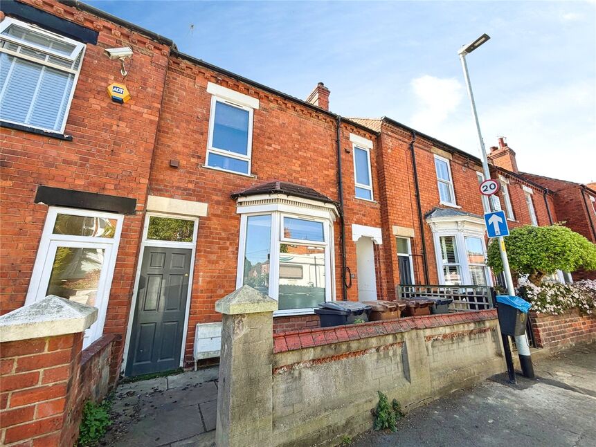 Main image of 6 bedroom Mid Terrace House for sale, Albert Crescent, Lincoln, Lincolnshire, LN1