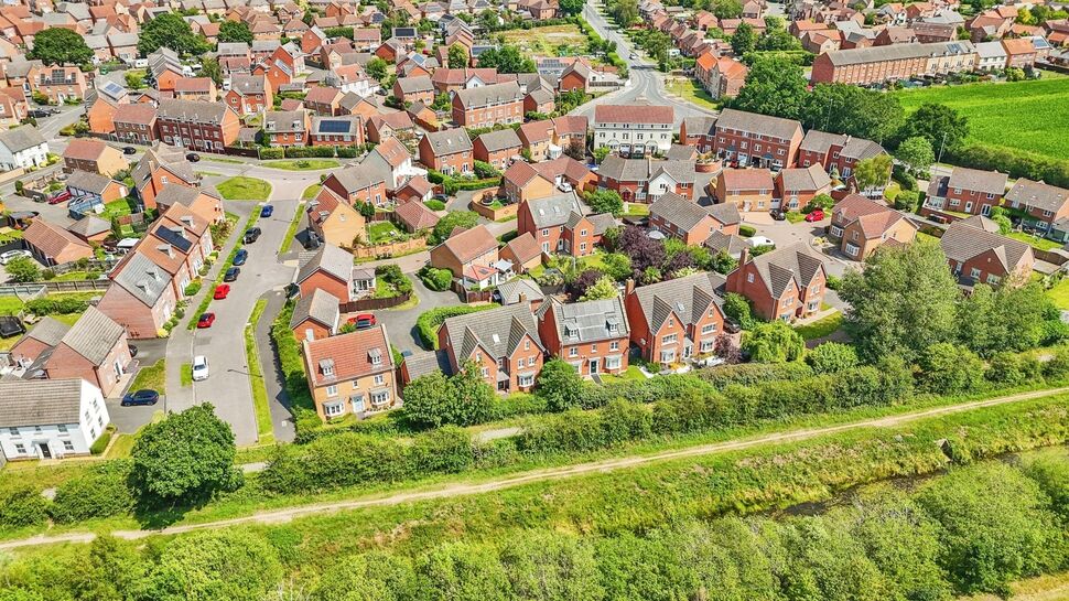 Main image of 6 bedroom Detached House for sale, Londinium Way, North Hykeham, Lincolnshire, LN6