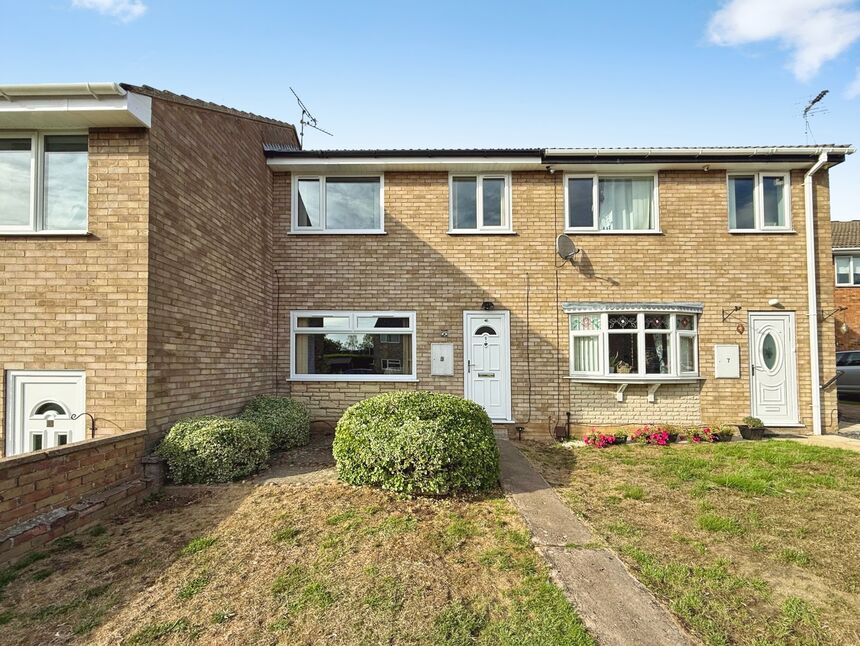 3 bedroom Mid Terrace House for sale