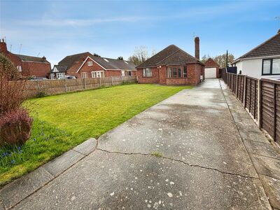 Station Road, 2 bedroom Detached House to rent, &pound;1,000 pcm