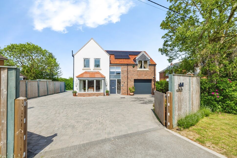 Main image of 4 bedroom Detached House for sale, Louth Road, Wragby, Lincolnshire, LN8