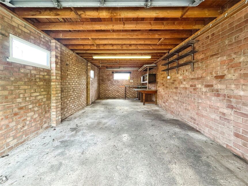 Garage 2