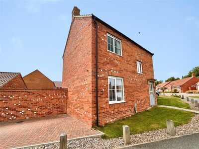 3 bedroom Semi Detached House to rent