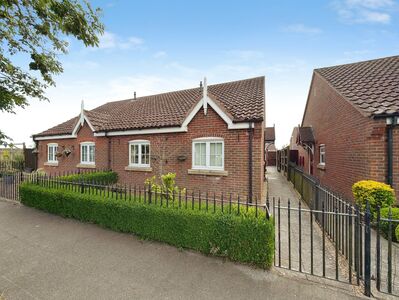 2 bedroom Semi Detached Bungalow for sale