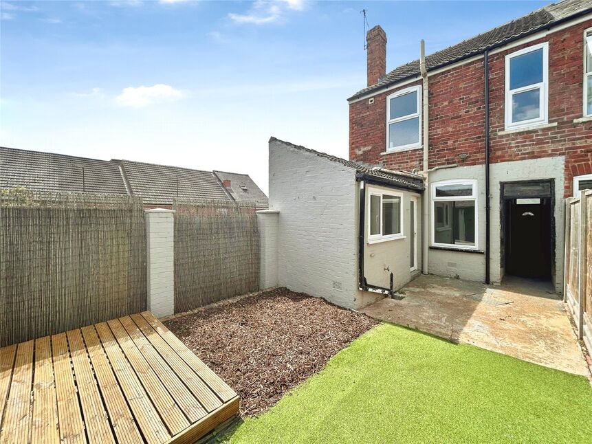 Main image of 2 bedroom End Terrace House to rent, Frederick Street, Lincoln, Lincolnshire, LN2