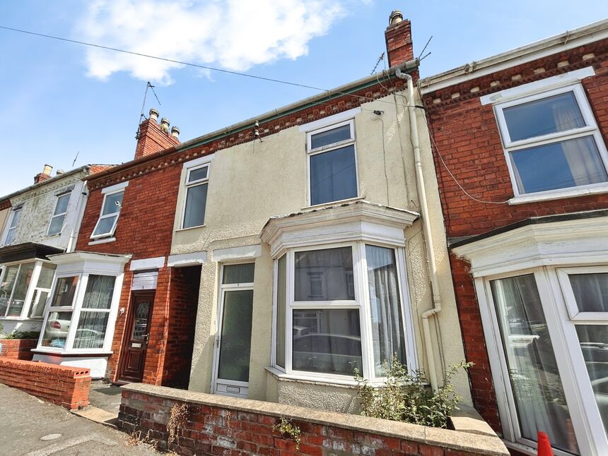 Main image of 3 bedroom Mid Terrace House to rent, Oakfield Street, Lincoln, Lincolnshire, LN2