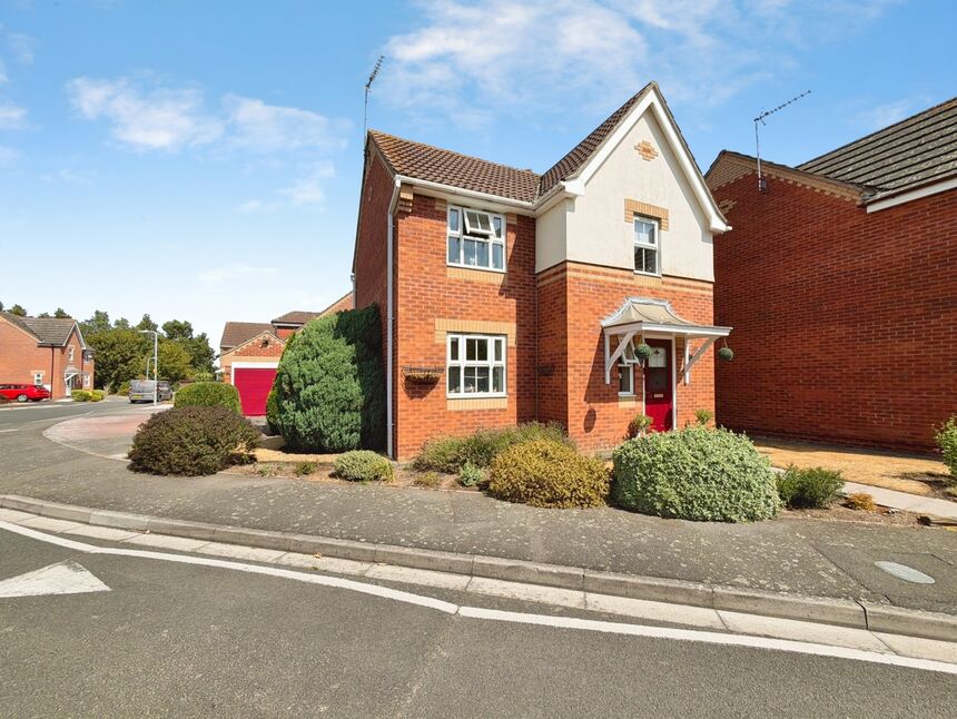 Main image of 3 bedroom Detached House for sale, Heron Walk, North Hykeham, Lincolnshire, LN6