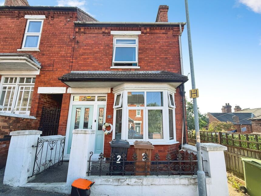 Main image of 3 bedroom End Terrace House for sale, Fairfield Street, Lincoln, Lincolnshire, LN2