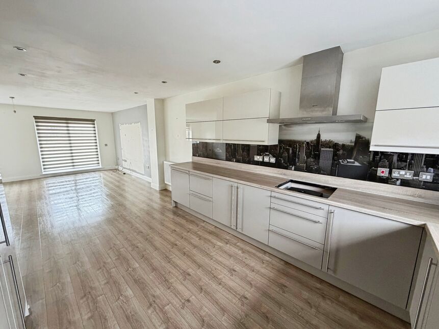 Living / Kitchen / Diner