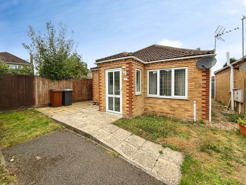 Main image of 2 bedroom Detached Bungalow for sale, Swallow Gardens, Doddington Road, Lincolnshire, LN6