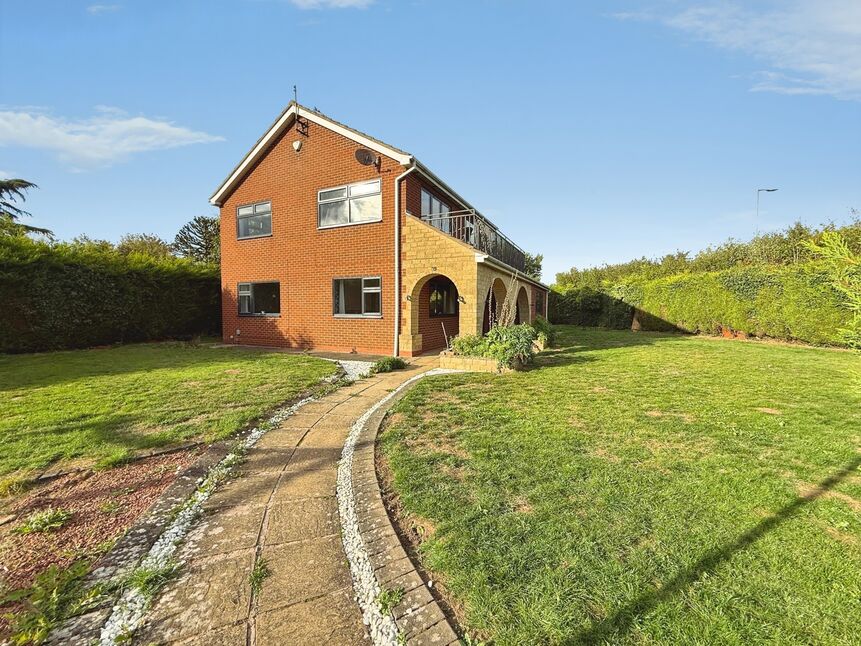 Main image of 5 bedroom Detached House for sale, High Street, Newton-on-Trent, Lincolnshire, LN1