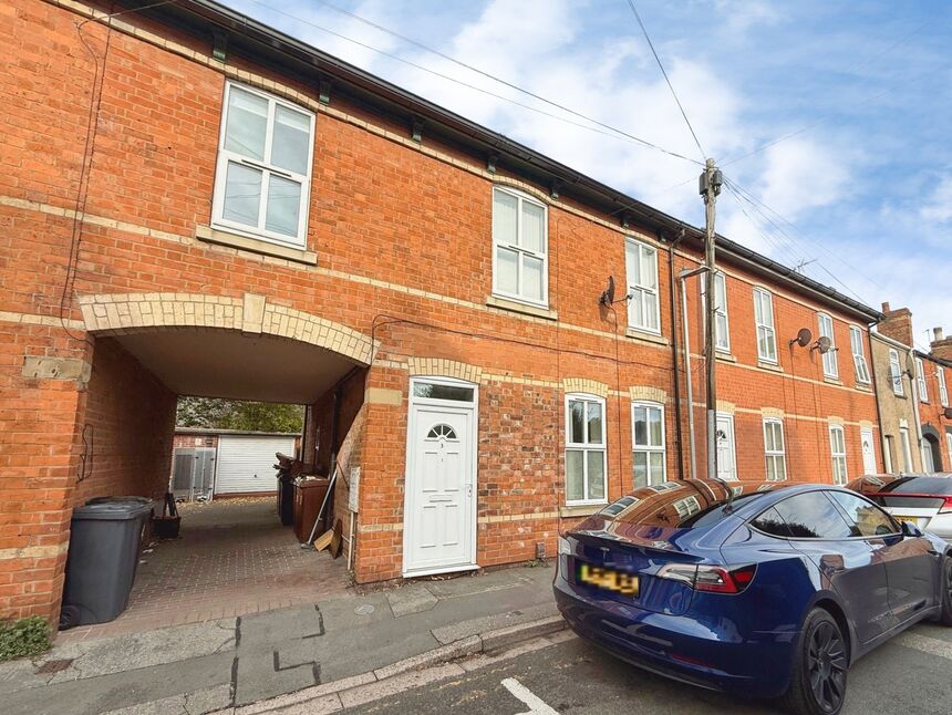 Main image of 3 bedroom Mid Terrace House for sale, Spencer Street, Lincoln, Lincolnshire, LN5