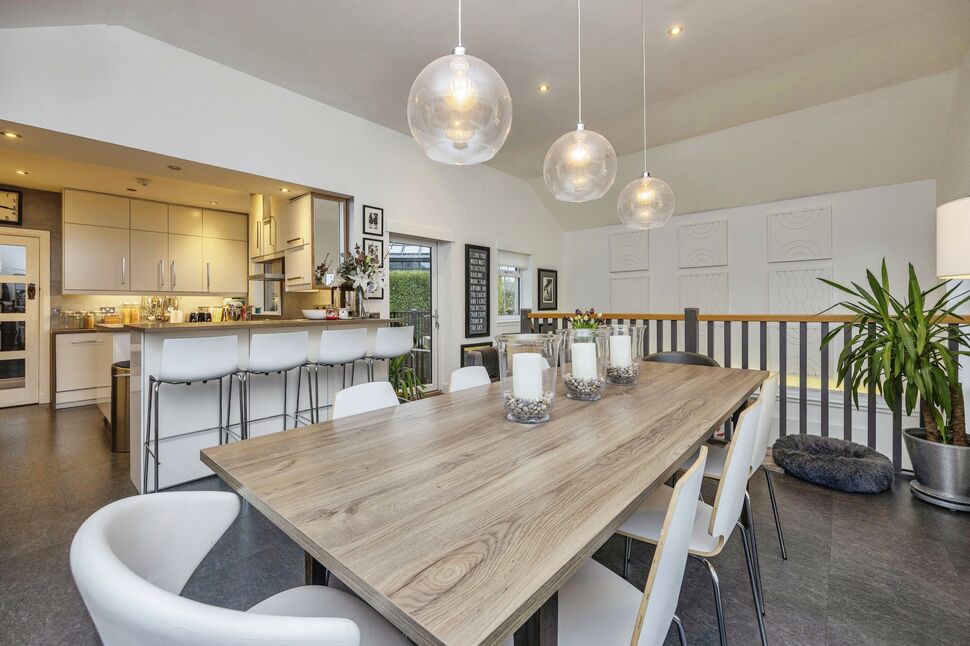 5 bedroom Detached House for sale, Glen Gardens, Falkirk, FK1 £499,995