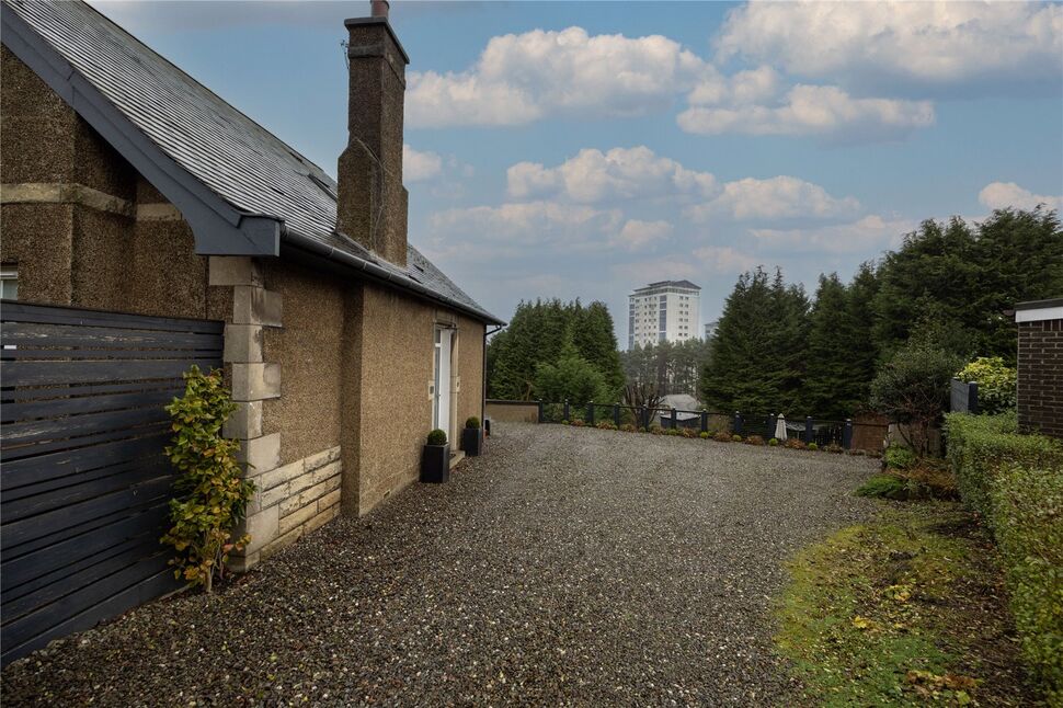 5 bedroom Detached House for sale, Glen Gardens, Falkirk, FK1 £495,000