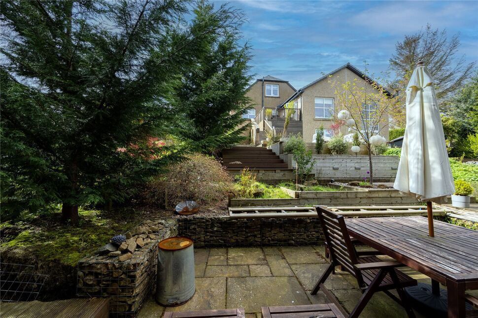 5 bedroom Detached House for sale, Glen Gardens, Falkirk, FK1 £499,995