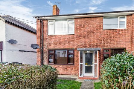 Essex Road, 2 bedroom  Flat to rent, £1,350 pcm