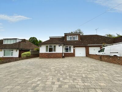 4 bedroom Semi Detached Bungalow for sale