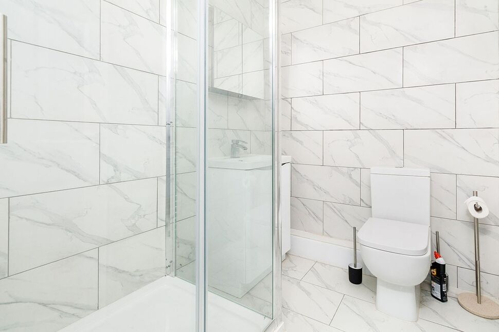 Shower Room / WC
