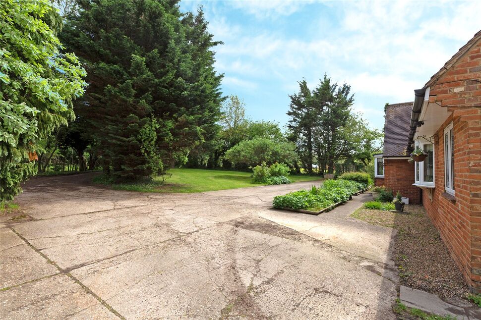 4 bedroom Detached Bungalow for sale, Ash Road, Hartley, DA3 £1,250,000