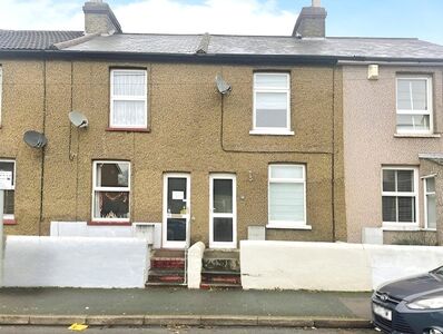 2 bedroom Mid Terrace House to rent