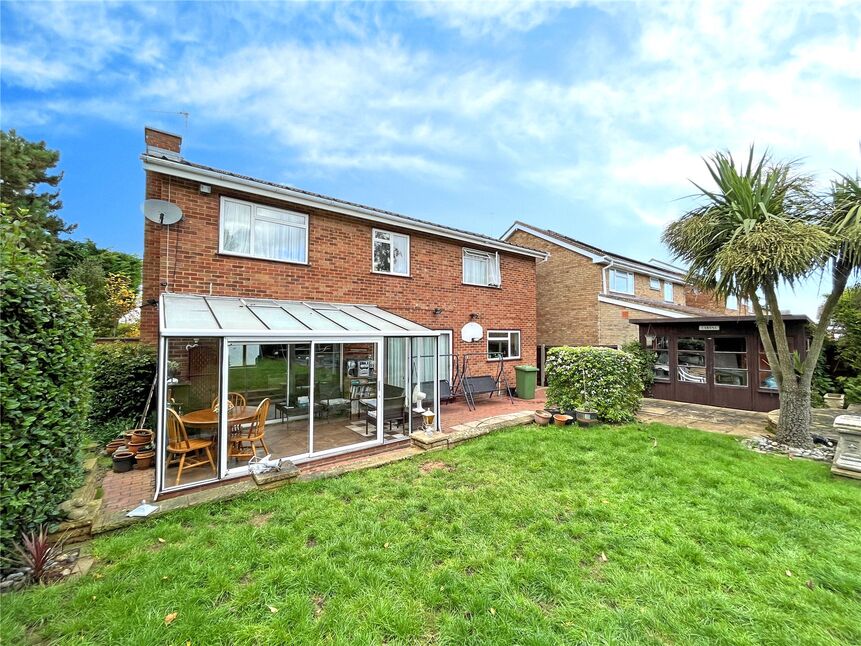 5 bedroom Detached House for sale, St. Johns Lane, Hartley, DA3 £750,000
