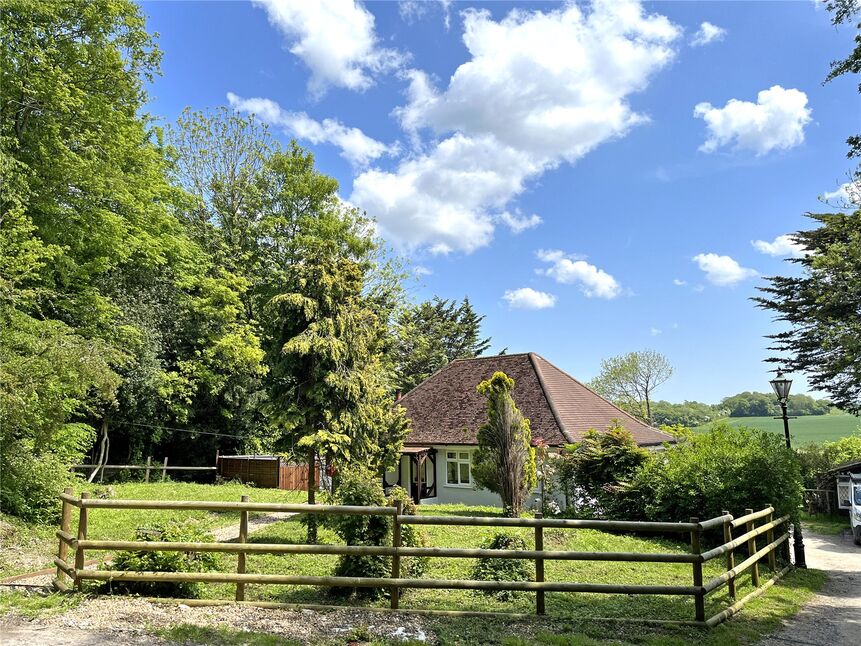2 bedroom Detached Bungalow for sale, Church Road, Hartley, DA3 £750,000