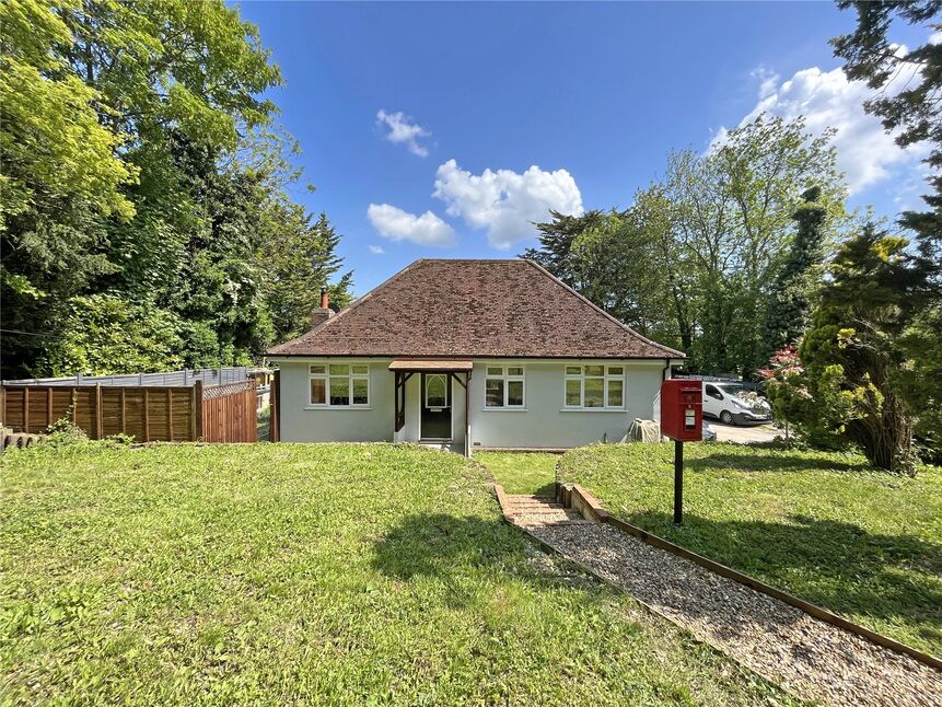 2 bedroom Detached Bungalow for sale, Church Road, Hartley, DA3 £735,000