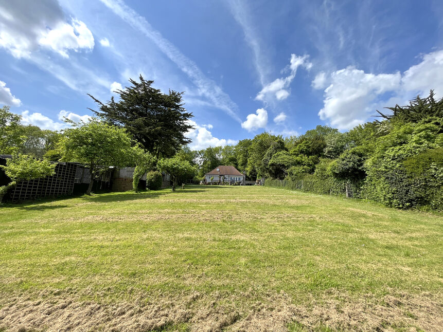 2 bedroom Detached Bungalow for sale, Church Road, Hartley, DA3 £750,000