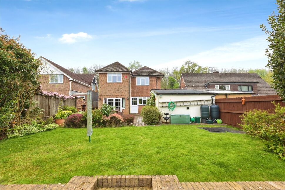 4 bedroom Detached House for sale, Whitepost Lane, Meopham, DA13 £650,000