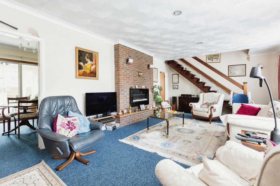 3 bedroom Detached House for sale, Kent Road, Longfield, DA3 £550,000