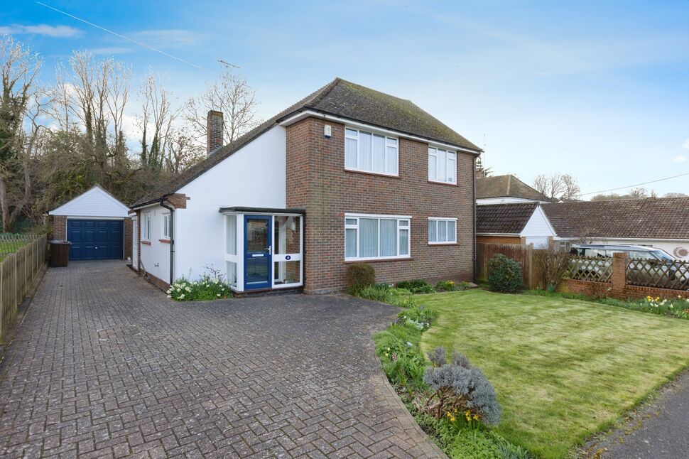 3 bedroom Detached House for sale, Kent Road, Longfield, DA3 £550,000