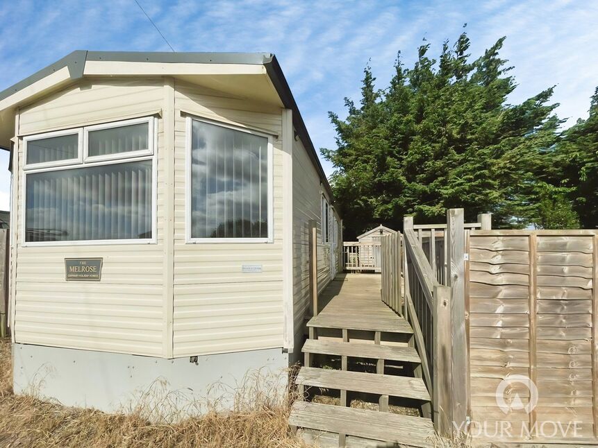 Main image of 2 bedroom Property to rent, Nurstead Lane, Longfield Hill, Kent, DA3