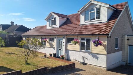 Pescot Avenue, 5 bedroom Detached House for sale, £699,995