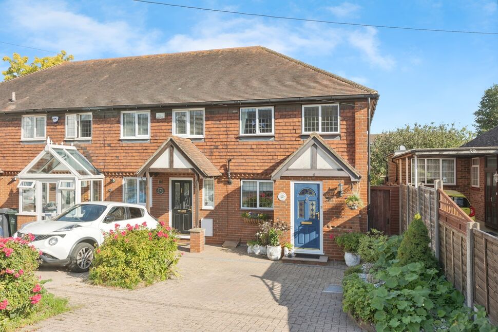 Main image of 2 bedroom End Terrace House for sale, Essex Road, Longfield, Kent, DA3