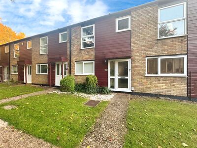 3 bedroom Mid Terrace House for sale