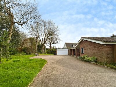 Church Road, 4 bedroom Detached Bungalow for sale, &pound;750,000