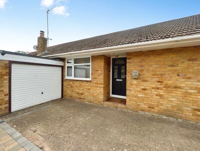 4 bedroom Detached Bungalow for sale