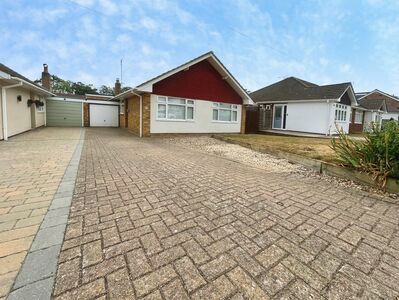 4 bedroom Detached Bungalow for sale