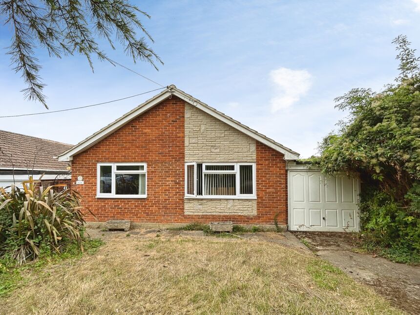 Main image of 3 bedroom Detached Bungalow for sale, Longfield Avenue, Longfield, Kent, DA3