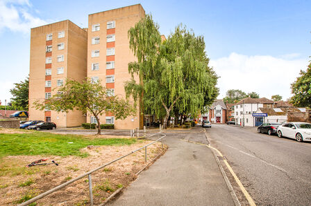 Union Street, 1 bedroom  Flat to rent, £1,000 pcm
