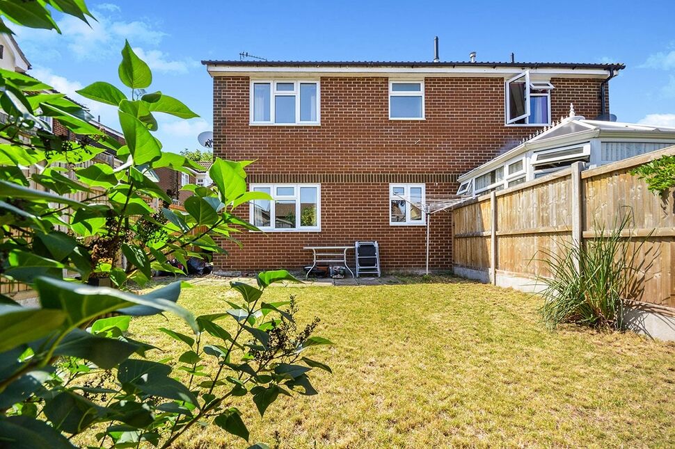 Main image of 1 bedroom Mid Terrace House to rent, Chiltern Close, Downswood, Kent, ME15